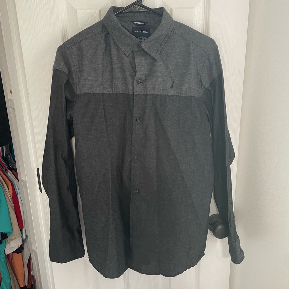 Boys Nautica Buttom-up dress shirt | dark grey | size XL